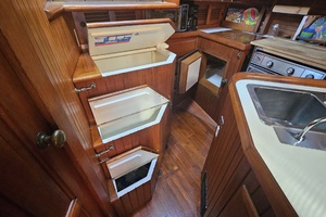 Lady Suzanne 33ft Hans Christian Yacht For Sale