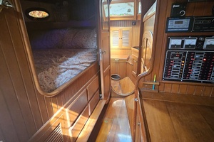 Lady Suzanne 33ft Hans Christian Yacht For Sale