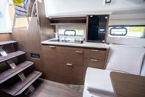 2024 Jeanneau Leader 10.5 WA S2 thumbnail 34