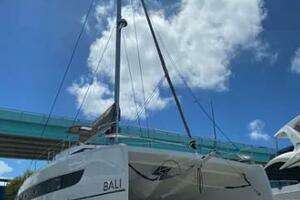 2023 Bali 4.2 thumbnail 52