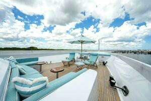 2000 Christensen Raised Pilothouse MY thumbnail 35