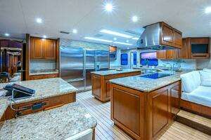 2000 Christensen Raised Pilothouse MY thumbnail 6