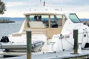 43ft Tiara Yachts Yacht For Sale