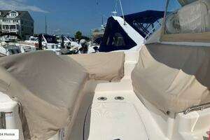 2009 Tiara Yachts Sovran 4300 thumbnail 26