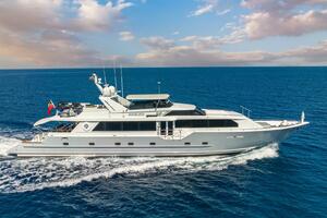 Margate 111ft Broward Yacht For Sale