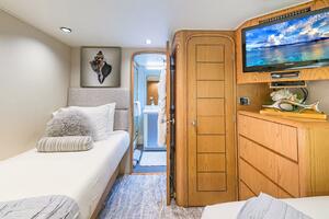 Margate 111ft Broward Yacht For Sale