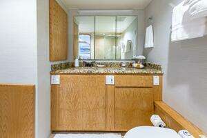 1997 Broward Raised Pilothouse thumbnail 31