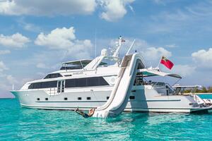 Margate 111ft Broward Yacht For Sale