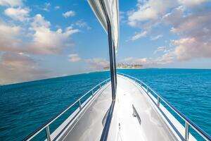 1997 Broward Raised Pilothouse thumbnail 60