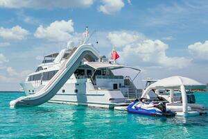 1997 Broward Raised Pilothouse thumbnail 2