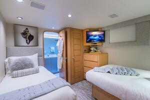 Margate 111ft Broward Yacht For Sale
