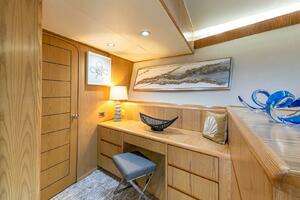 1997 Broward Raised Pilothouse thumbnail 28