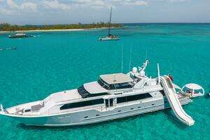 1997 Broward Raised Pilothouse thumbnail 13