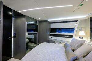 2019 Azimut S7 thumbnail 110