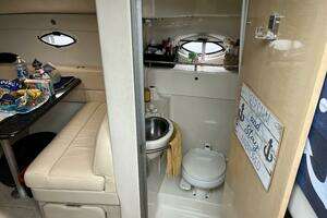 2001 Maxum 3300 SCR thumbnail 13
