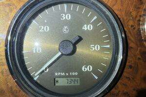 2001 Maxum 3300 SCR thumbnail 29