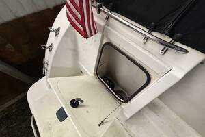 2001 Maxum 3300 SCR thumbnail 46