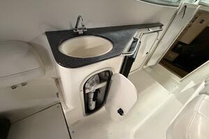 33ft Maxum Yacht For Sale