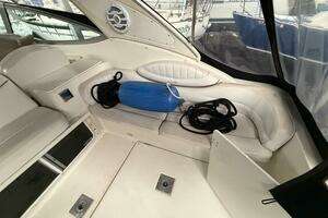 2001 Maxum 3300 SCR thumbnail 16