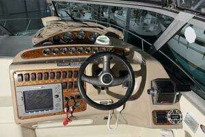 2001 Maxum 3300 SCR thumbnail 24