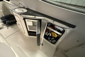 33ft Maxum Yacht For Sale