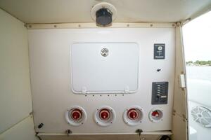 37ft SeaHunter Yacht For Sale