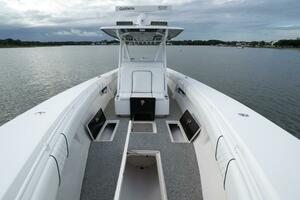 37ft SeaHunter Yacht For Sale