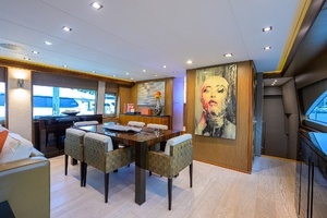 2013 Hatteras 80 Motor Yacht thumbnail 10