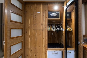 H2OME 80ft Hatteras Yacht For Sale