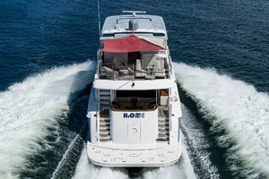2013 Hatteras 80 Motor Yacht thumbnail 87