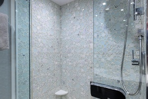 H2OME 80ft Hatteras Yacht For Sale