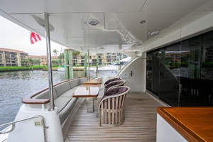 H2OME 80ft Hatteras Yacht For Sale