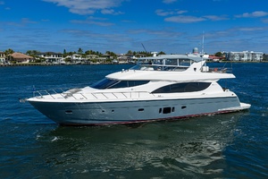 H2OME 80ft Hatteras Yacht For Sale
