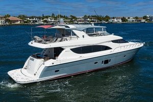 H2OME 80ft Hatteras Yacht For Sale