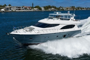 2013 Hatteras 80 Motor Yacht thumbnail 83