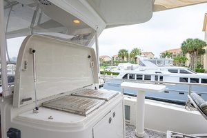 H2OME 80ft Hatteras Yacht For Sale