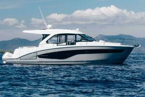 2026 Beneteau Antares 12 Coupe thumbnail 1