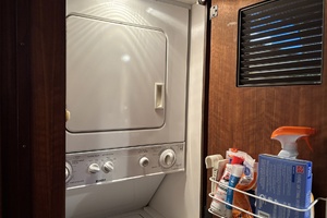 Miles Away 53ft Hatteras Yacht For Sale