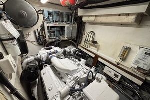 1979 Hatteras Motor Yacht thumbnail 60