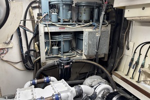 1979 Hatteras Motor Yacht thumbnail 61