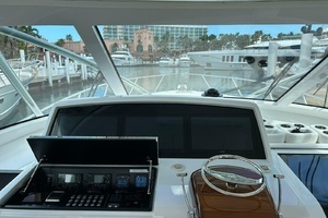 2023 Viking 54 Open thumbnail 5