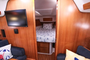 Whiskey Seas 38ft Catalina Yacht For Sale