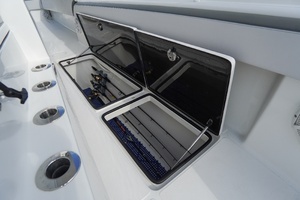 2022 Sea Hunter 41 CTS thumbnail 29
