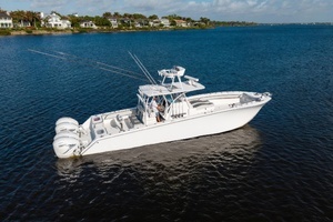 2022 Sea Hunter 41 CTS thumbnail 2