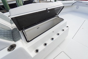2022 Sea Hunter 41 CTS thumbnail 20