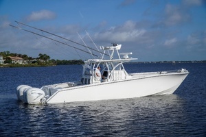 2022 Sea Hunter 41 CTS thumbnail 35