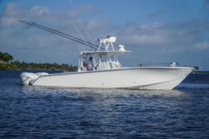 2022 Sea Hunter 41 CTS thumbnail 1