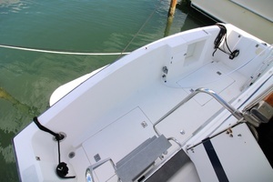 1995 Jefferson 52 Rivanna Cockpit MY thumbnail 26