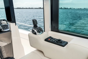 LIVIMAC 44ft Tiara Yachts Yacht For Sale