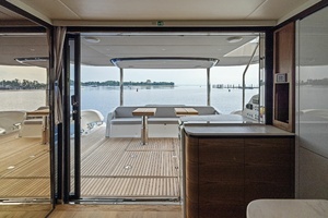 2024 Absolute Navetta 64 thumbnail 33